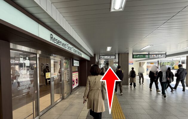 新橋駅のコナンスタンプラリー2026設置場所までの行き方の写真